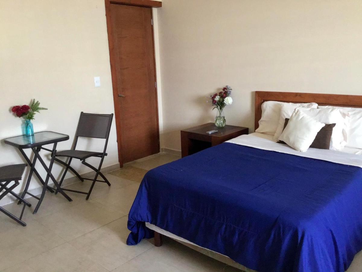 Bed And Breakfast Pecari Cancun Bagian luar foto